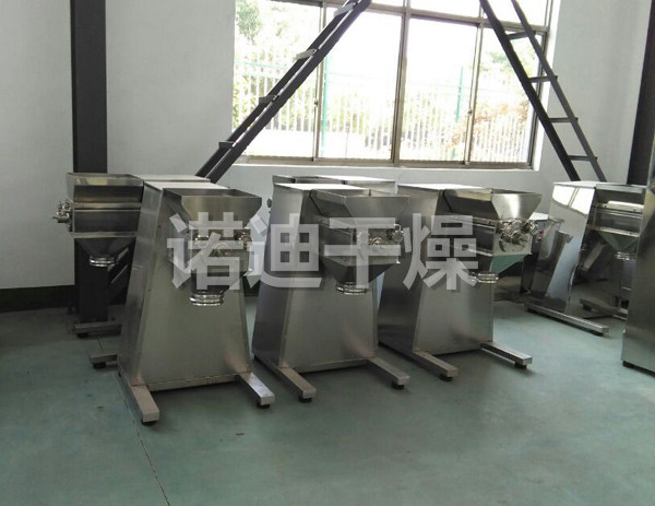 YK系列摇摆式颗粒机